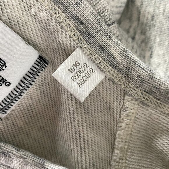 Adidas Reigning Champ Sweatshirt Women's Medium Gray Long Sleeve‎ TP-1996 - Picture 7 of 8